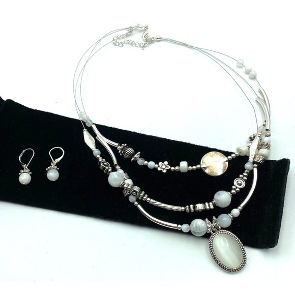 Avon Necklace Earrings Beaded Multi-Strand 14 Inches Pierced Silver White Lobste - Picture 4 of 5